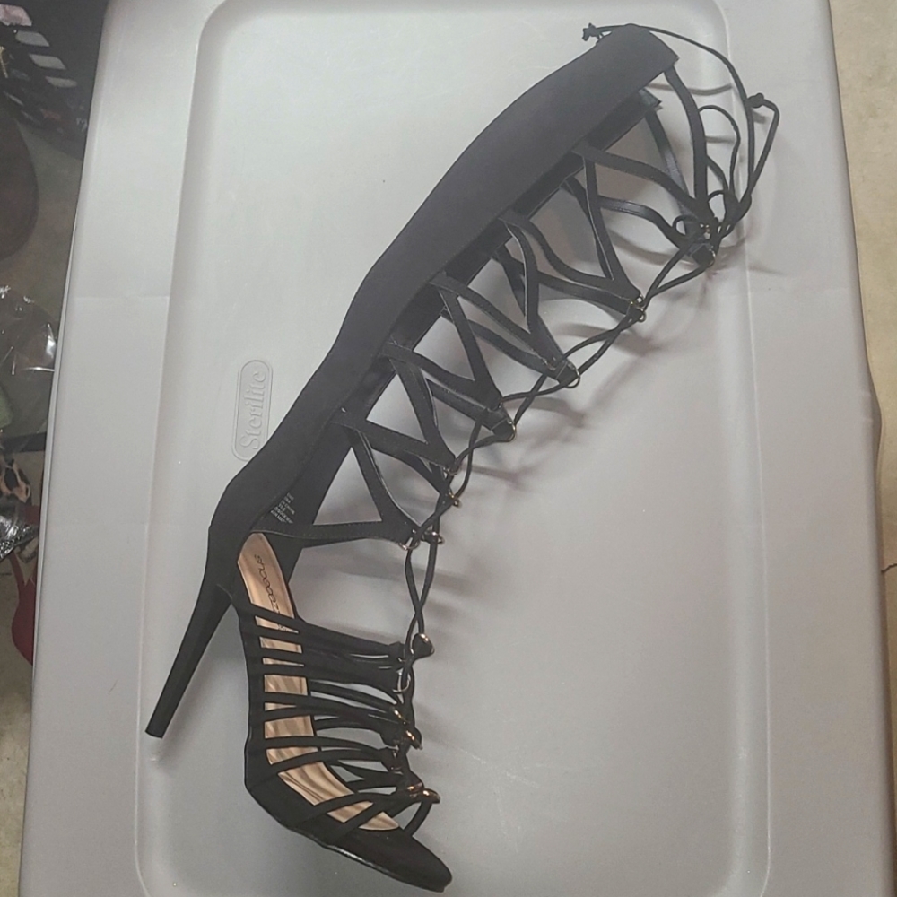 Black lace up boot